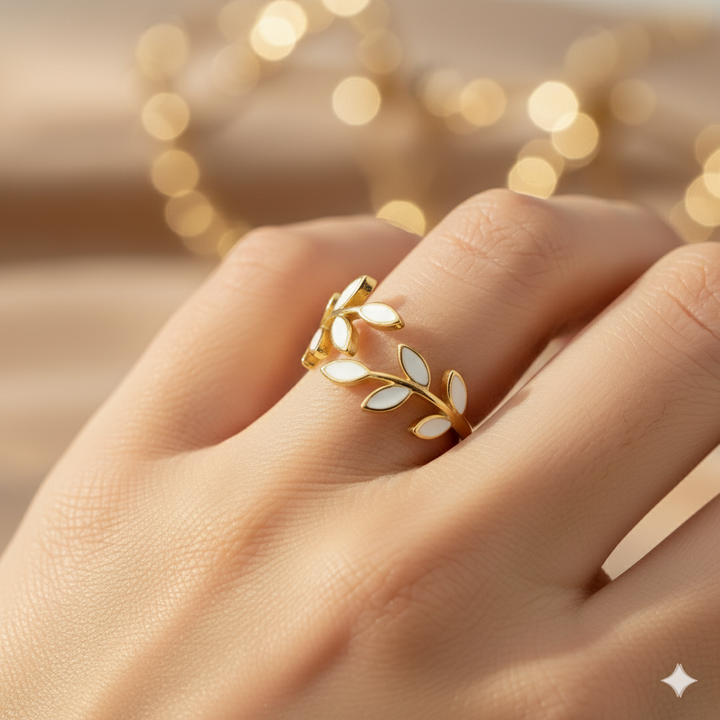 Serene - Gold Leaf Ring