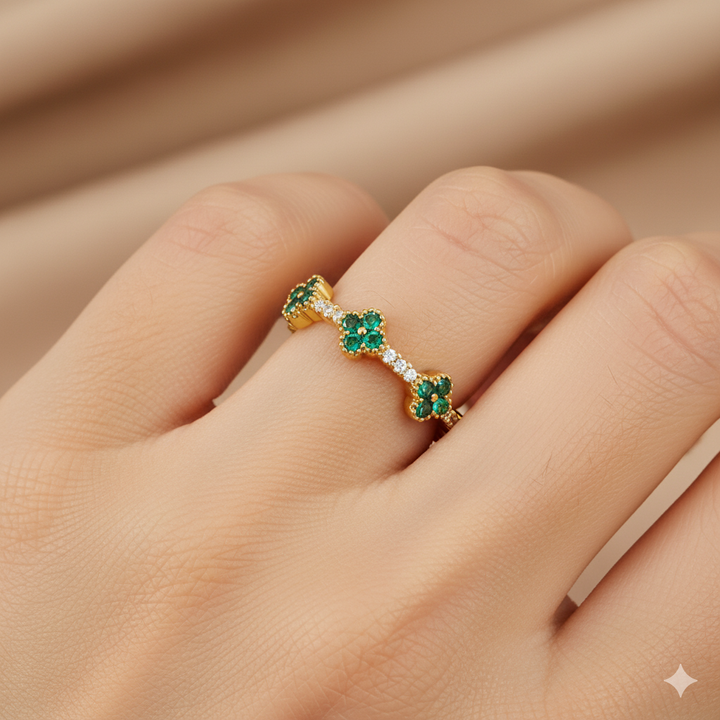 Lucky - Clover Crystal Ring