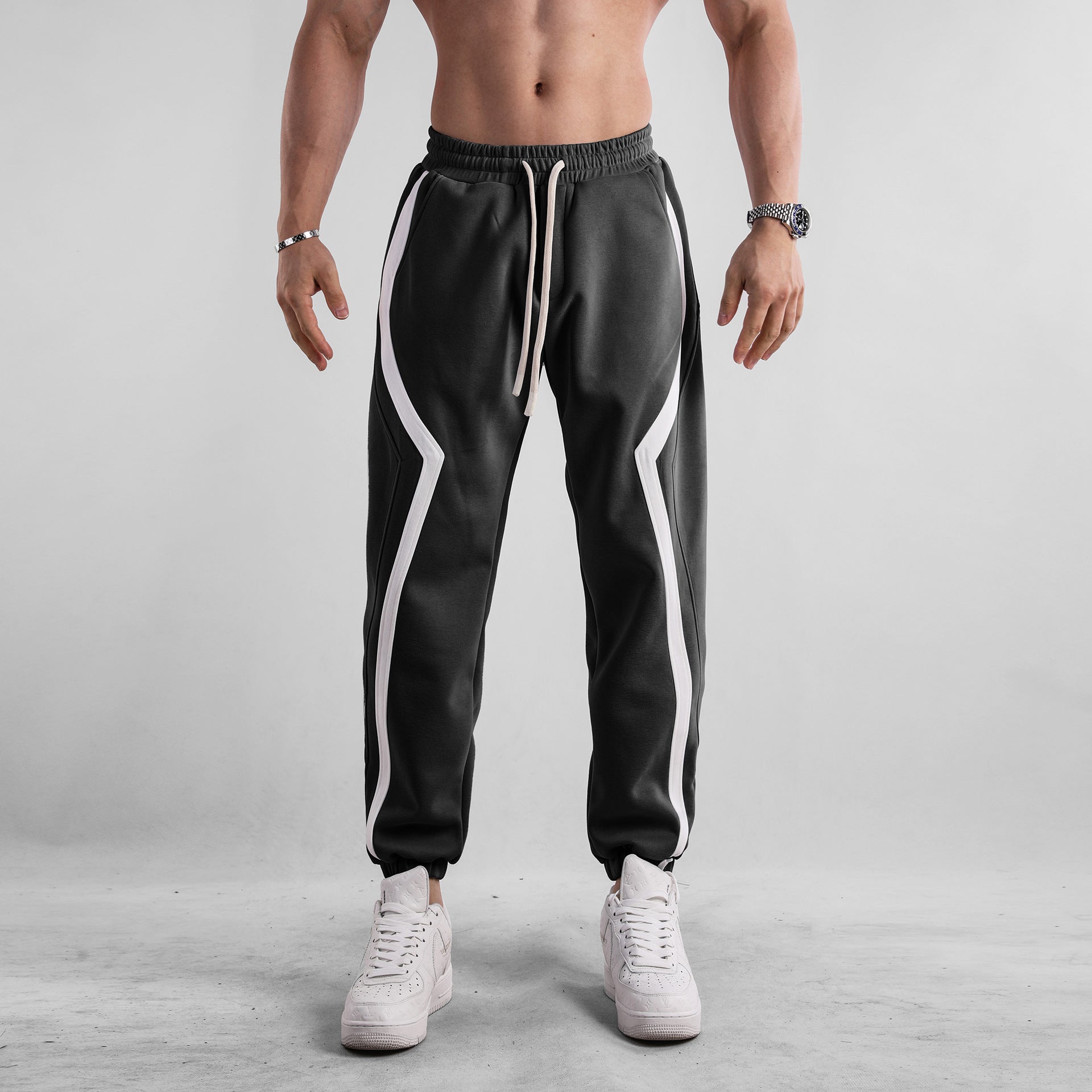 Arian | Gestreifte Casual Jogginghose