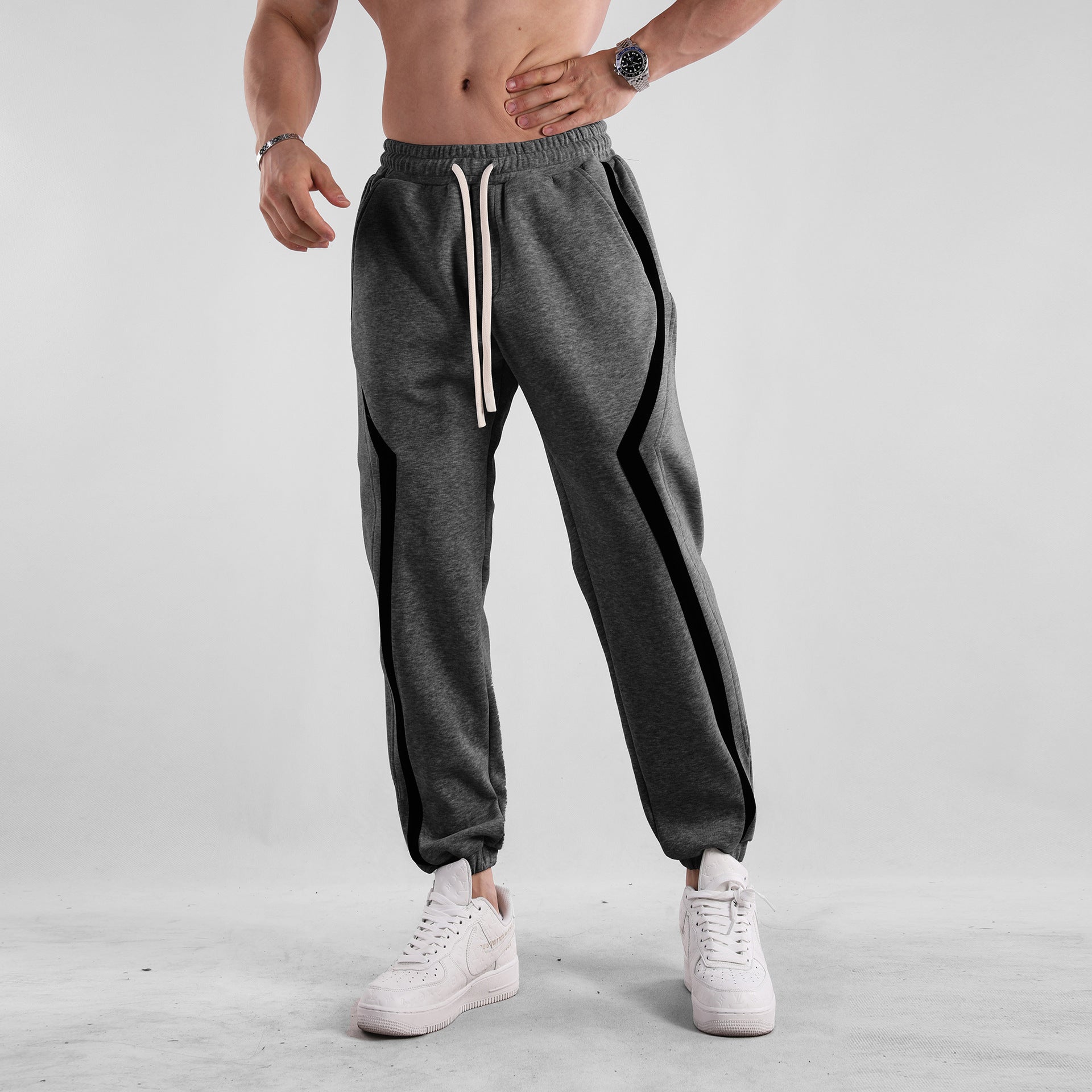 Arian | Gestreifte Casual Jogginghose