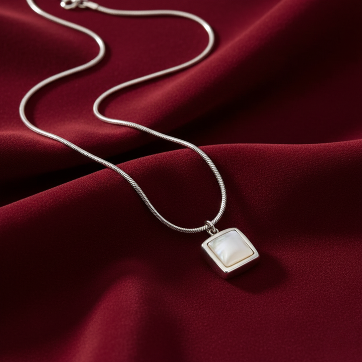 Riva Moonstone Pendant Necklace